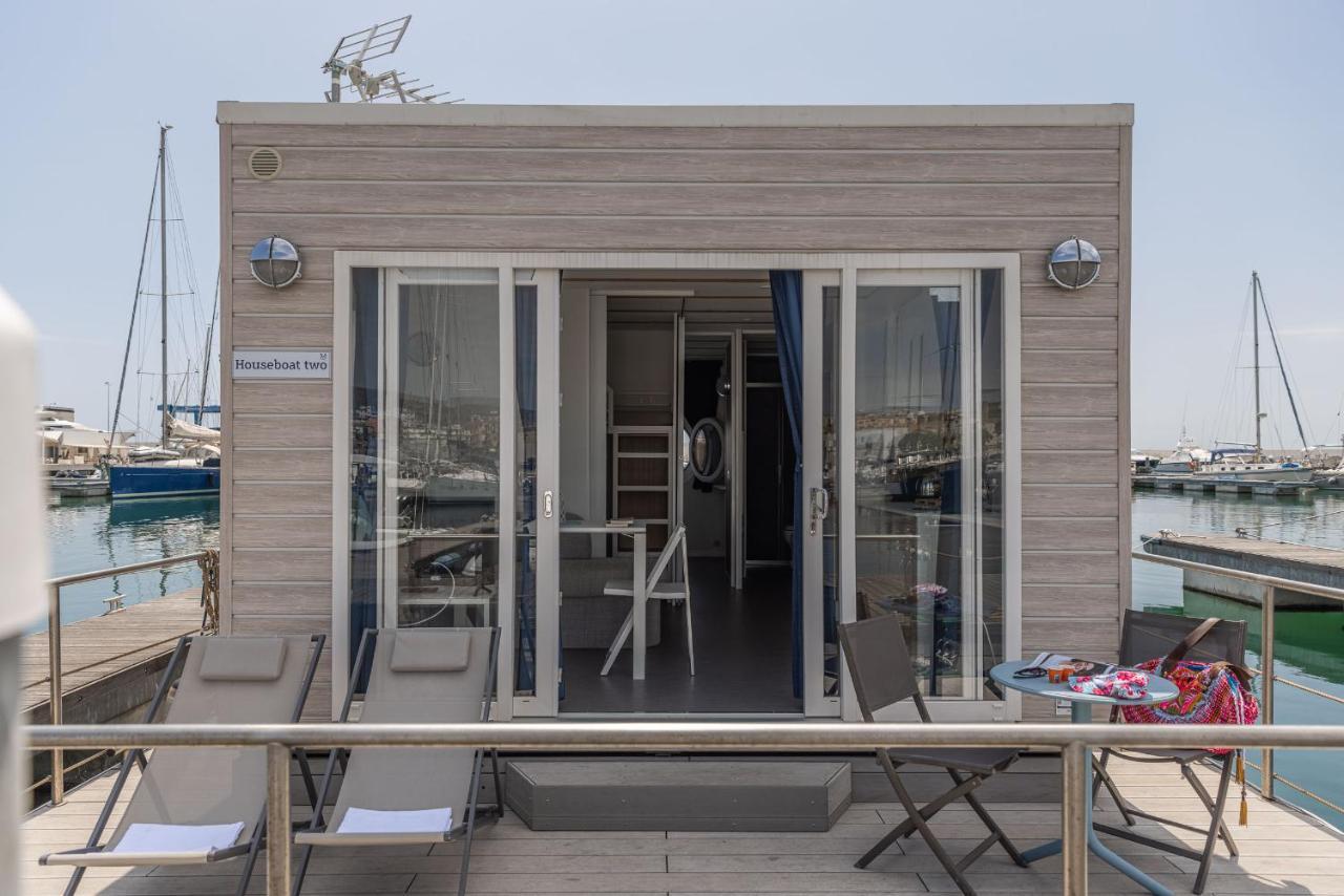 Marina Del Gargano Houseboat Hotel Манфредония Екстериор снимка