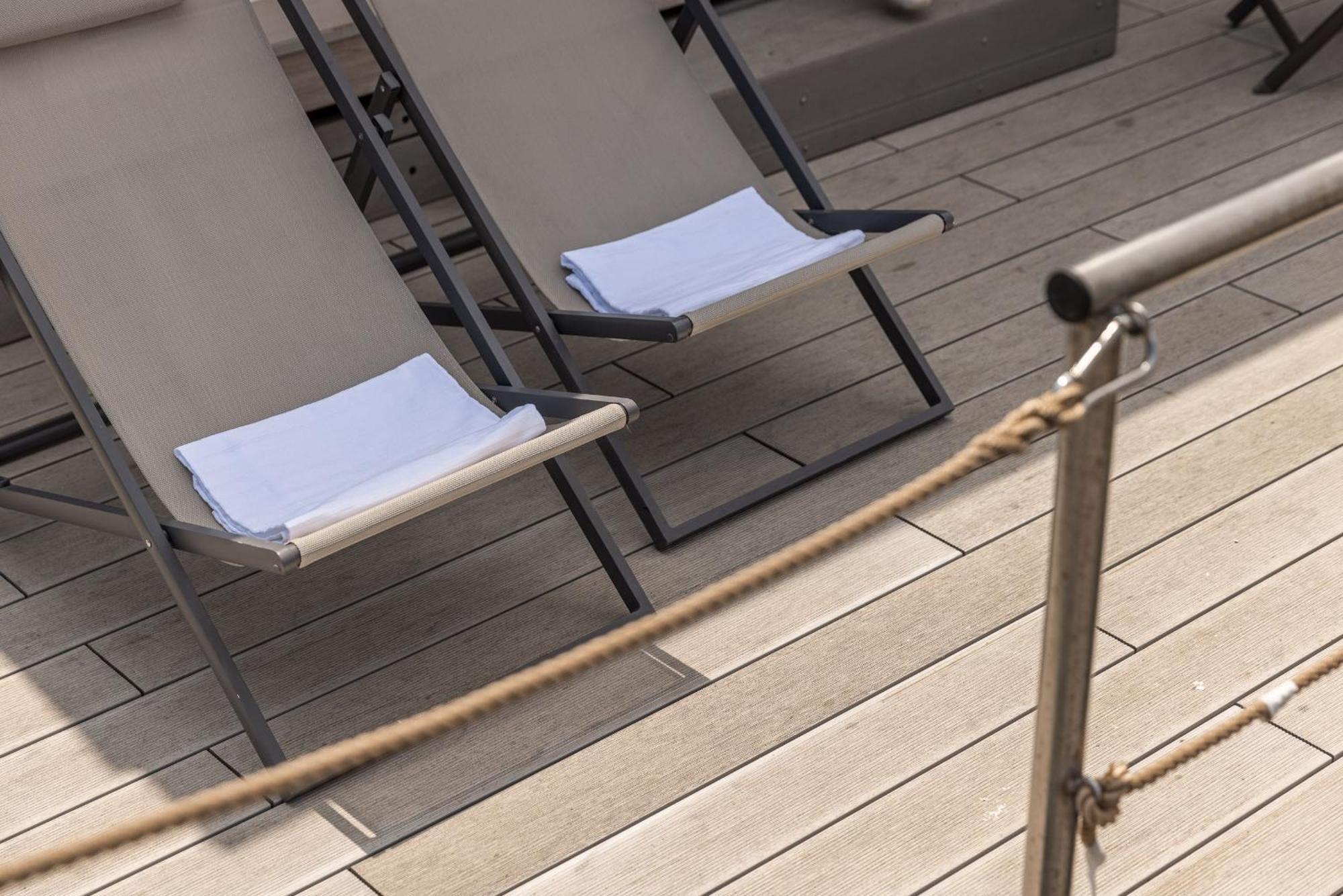 Marina Del Gargano Houseboat Hotel Манфредония Екстериор снимка